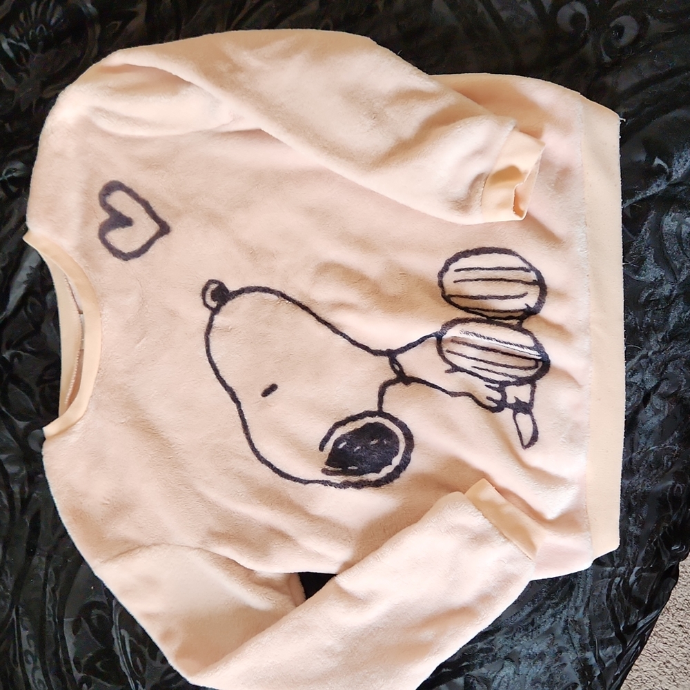 Snoopy sweater